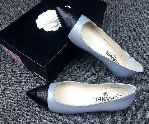 CHANEL Shallow mouth flat shoes Women--135